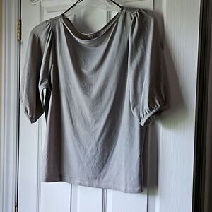 H&M top short sleeve black and white puff sleeve detail